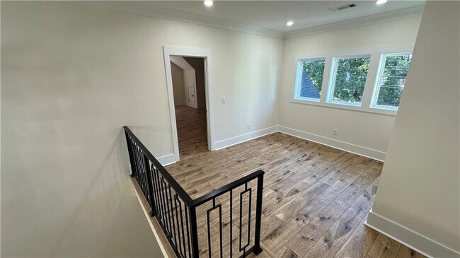 Building Photo - 3527 Bailey Rd