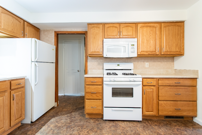 Building Photo - 1582 Lee Terrace Dr