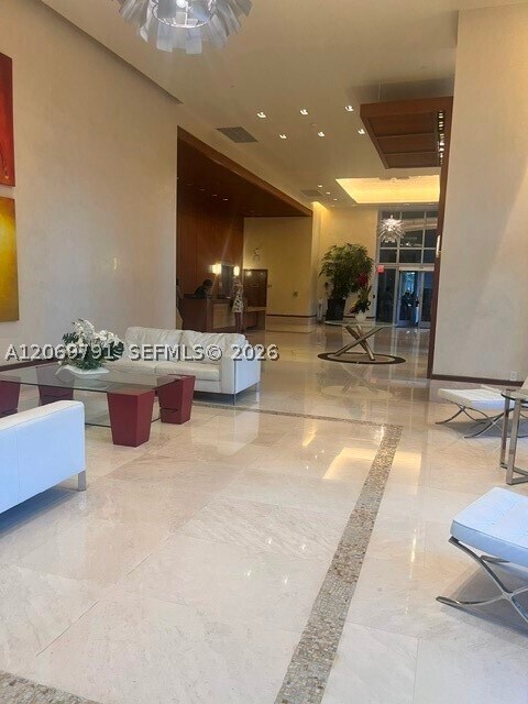 Building Photo - 1060 Brickell Ave