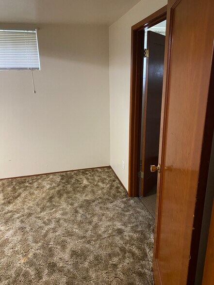 Building Photo - 238 S 70th St