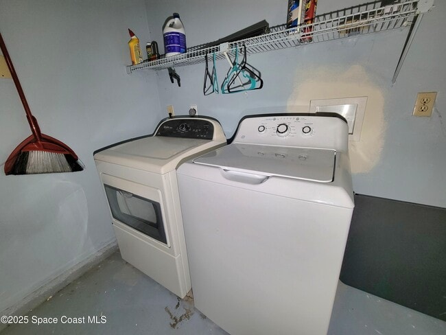 Building Photo - 5120 Volusia Ave