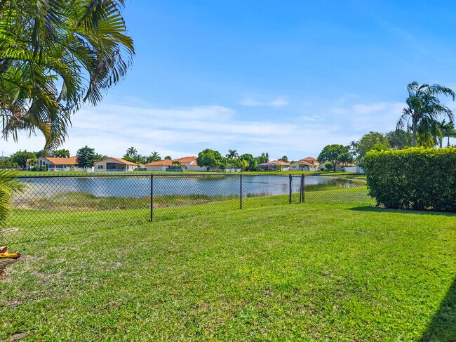 Building Photo - 3817 Miramontes Cir