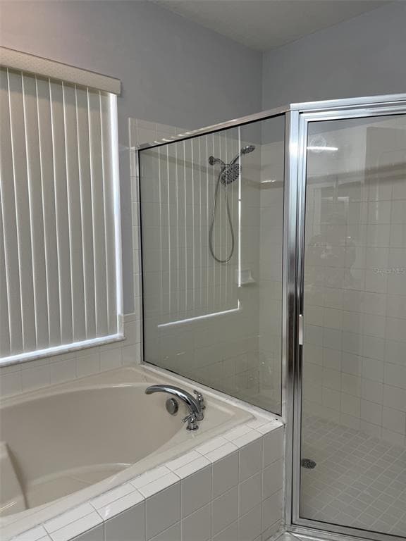 Building Photo - 4000 Bougainvillea Pl