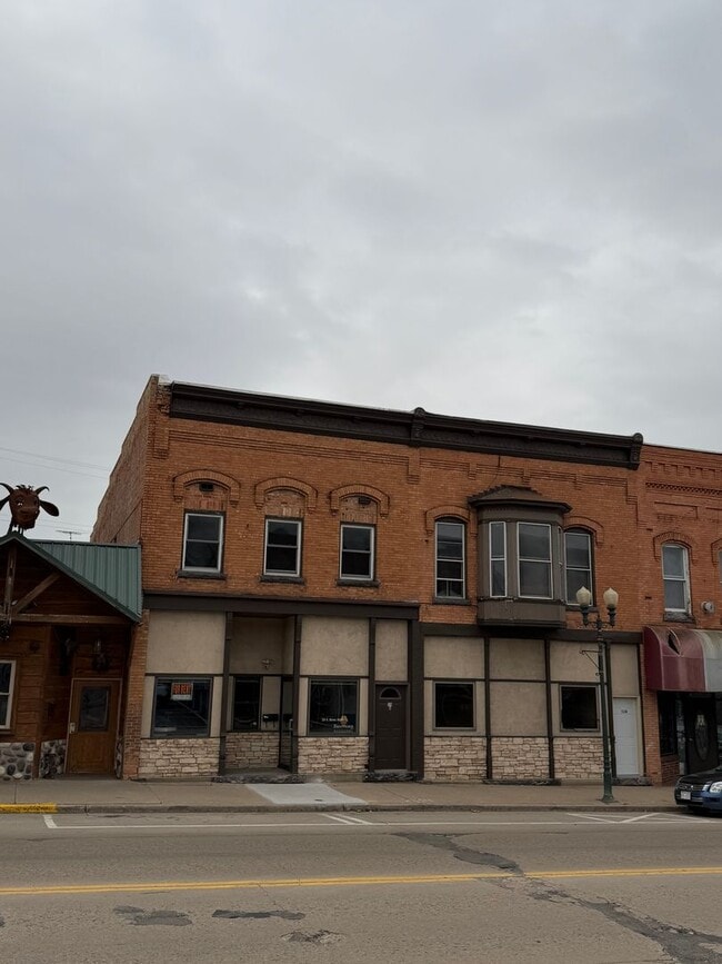 Building Photo - 118/120 E Huron St
