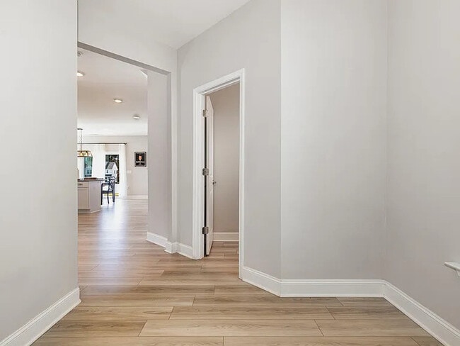 Building Photo - Earn Wealth While Leasing - Like a Homeowner - Lease to Own