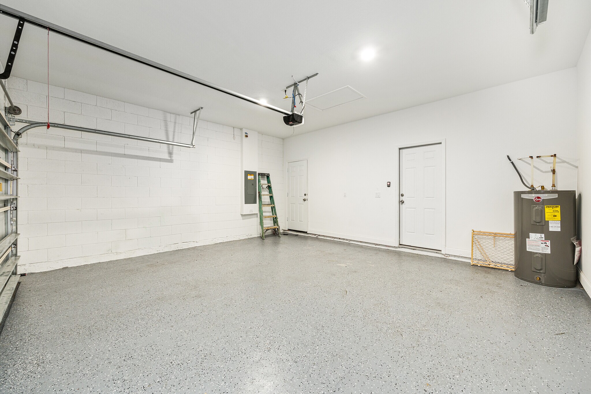 Building Photo - 5998 SW 154th Street Rd