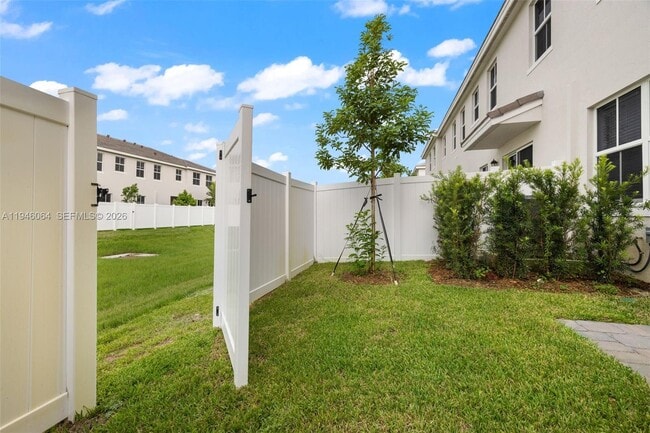 Building Photo - 131 SW 171st Terrace