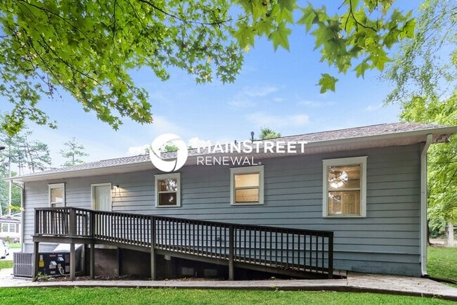 Building Photo - 4 Bedroom Pet-Friendly Home in ATLANTA, GA with Main Street Renewal