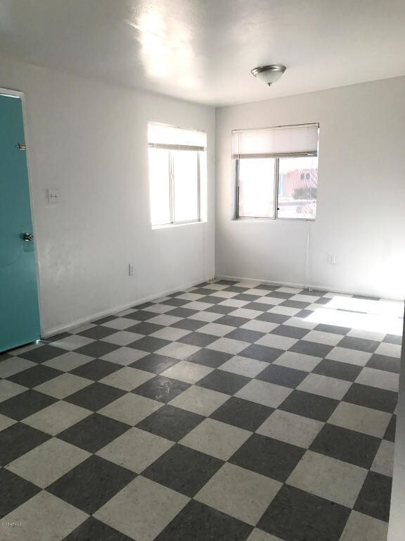 Building Photo - 6445 W. Maryland Avenue #7