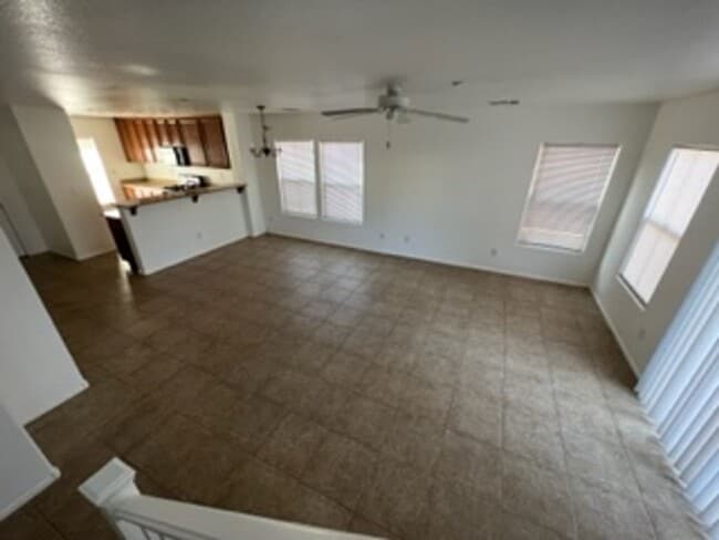 Building Photo - 1172 Paradise Desert Ave