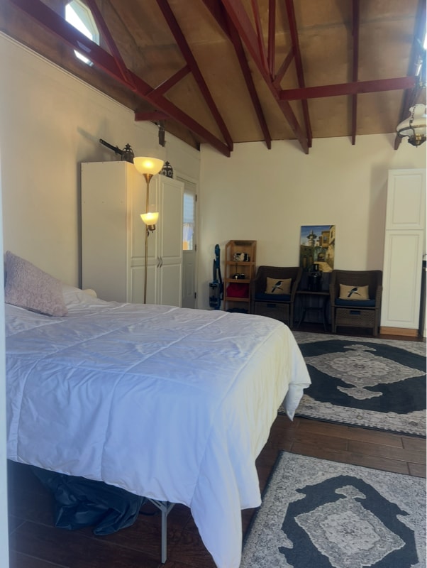 Building Photo - 920 Hillcrest Ct