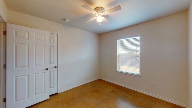 Building Photo - 2 WEEKS FREE !!!! GORGEOUS DUPLEX IN COPPE...