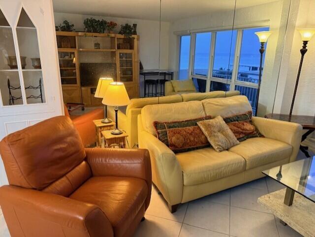 Building Photo - 133 N Pompano Beach Blvd