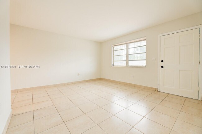 Building Photo - 9391 NW 5th Ave