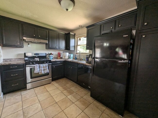 Building Photo - 1235Palm Dr., Orange, TX 77630