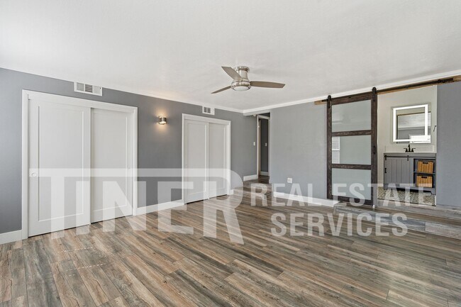 Building Photo - 1107 Meadow Rd