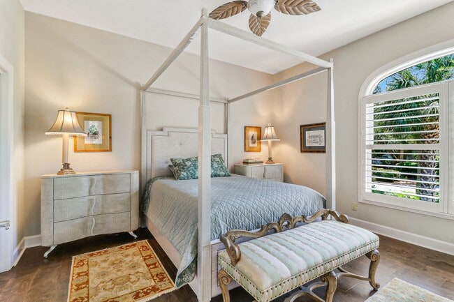 Building Photo - Spectacular Sea Pines Home - Marsh/Water Views!