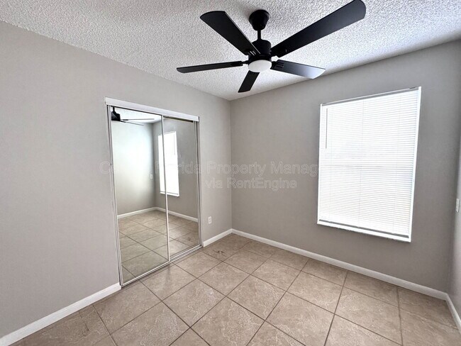 Building Photo - 563 Fort Smith Blvd