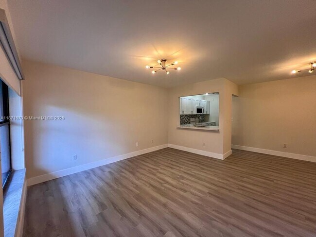 Building Photo - 2745 W 66th St