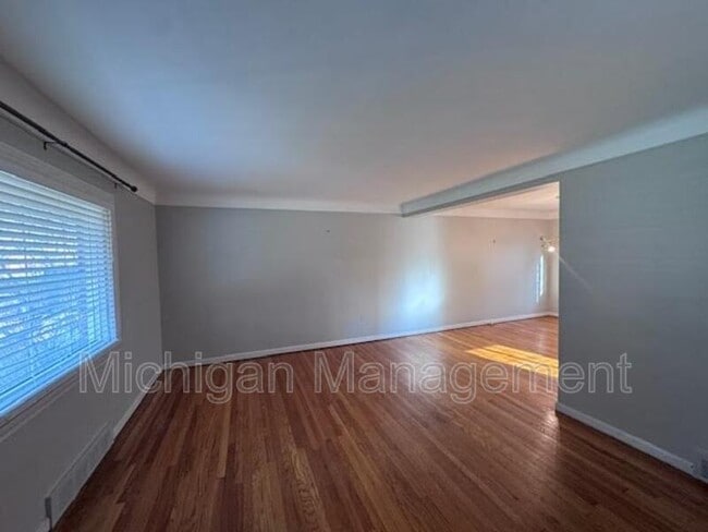 Building Photo - 2714 Glenview Ave