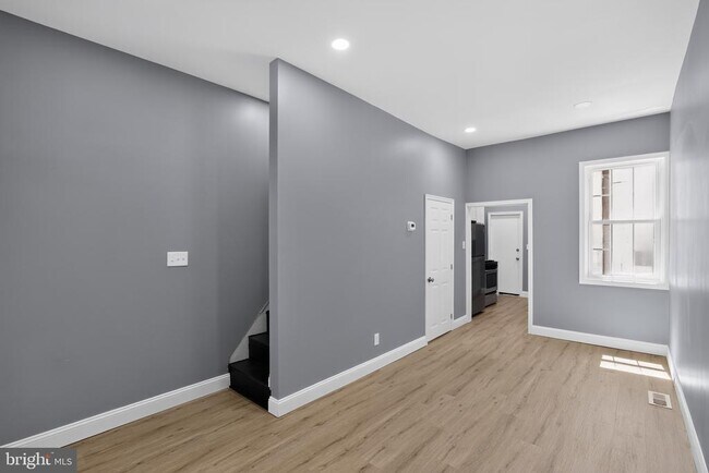 Building Photo - 3053 Janney St