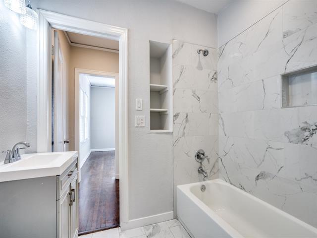 Building Photo - 4153 Normandy Ave