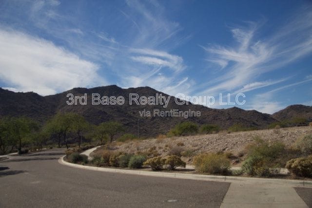 Building Photo - 4442 N Jackson Ct