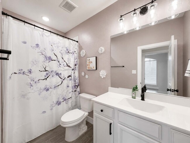 Building Photo - 9718 Starry Night Ln