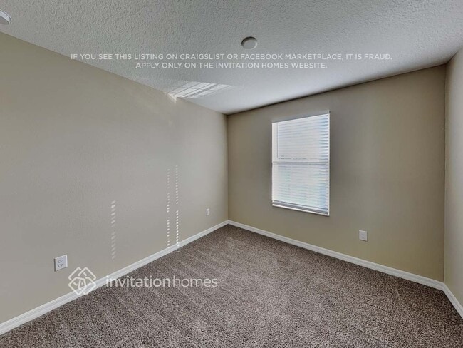 Building Photo - 5140 White Chicory Dr