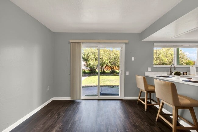 Building Photo - 162 Isle Royale Cir