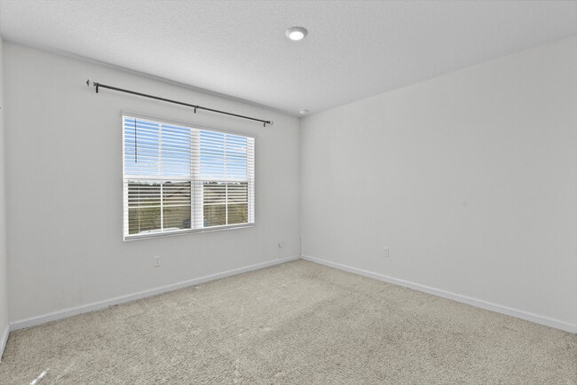 Building Photo - 6455 NW Castlebrook Ave