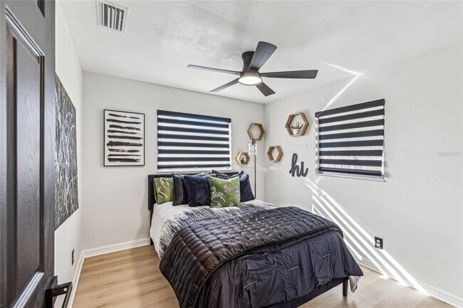 Building Photo - 2000 57th St N