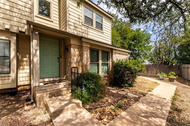 Building Photo - 11301 Jollyville Rd