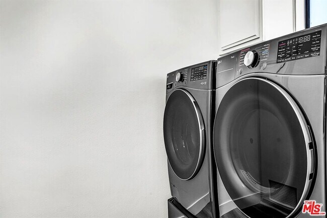 Building Photo - 4425 Alla Rd