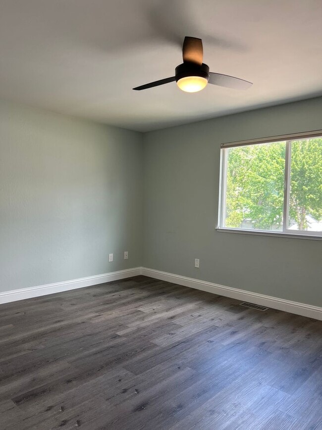Building Photo - Coming Soon - Spacious Fully Remodeled and Upgraded Hidden Valley Home