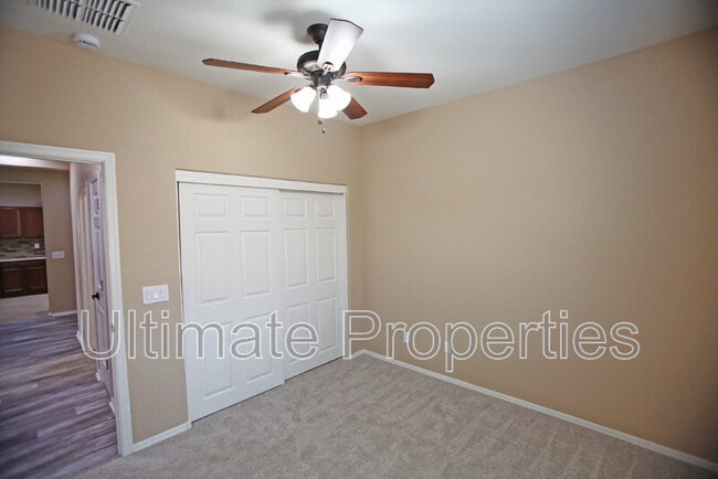Building Photo - 18028 W Golden Ln