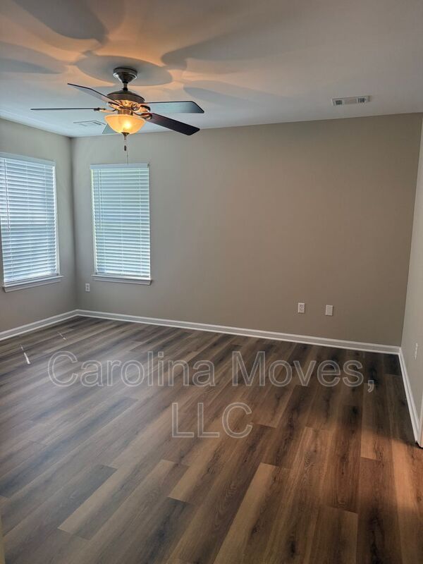 Building Photo - 210 Morell Dr