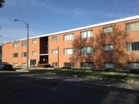Building Photo - 110 10th St S