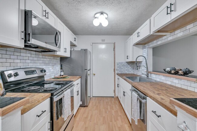 Building Photo - South Hill Puyallup 3 bed/2bth Home