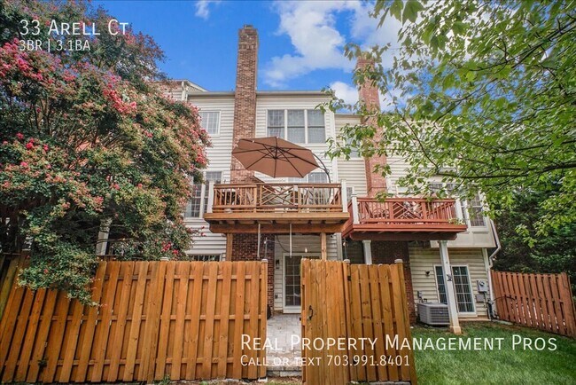 Building Photo - 33 Arell Ct