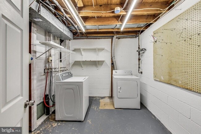 Building Photo - 6510 Overheart Ln