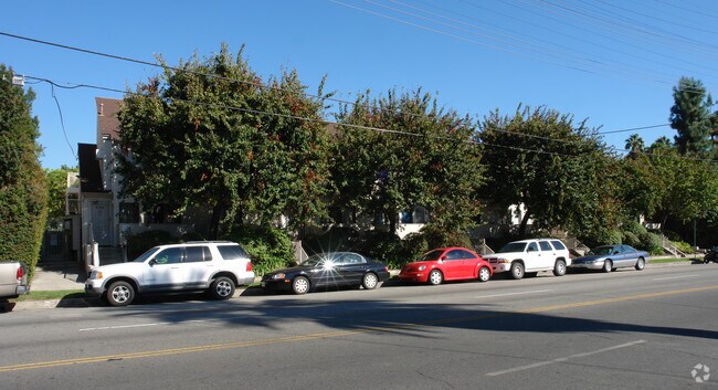 Building Photo - 4934 Coldwater Canyon Ave