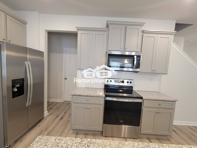 Building Photo - 11677 Mendenhall Ct