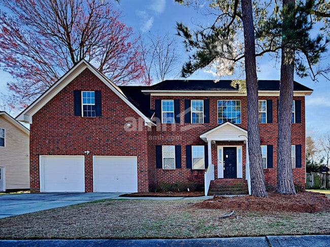 Building Photo - 110 Holbrook Ln
