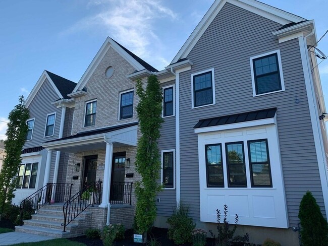 Building Photo - 69 Tedford Ave
