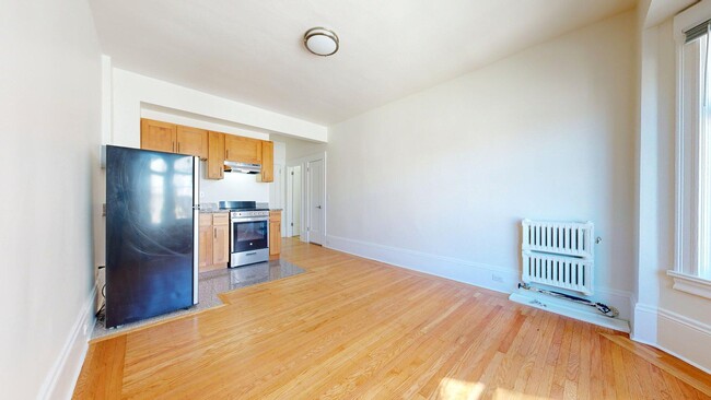 Building Photo - 1060 Bush St