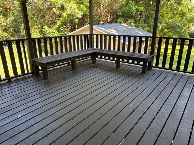 Building Photo - 3 Bedroom, 3 Bathroom House in Winston-Salem!