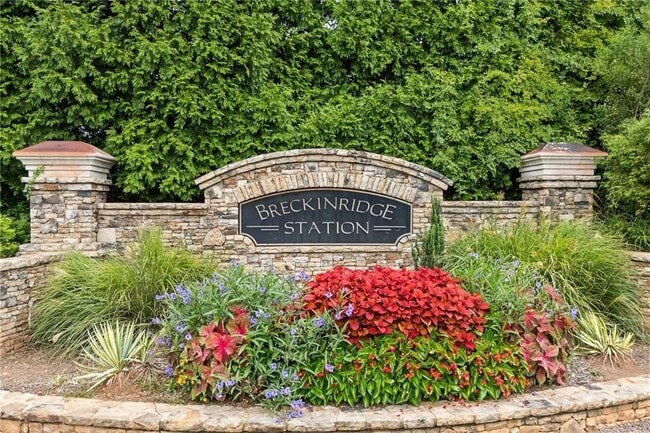 Building Photo - 2102 Executive Dr N