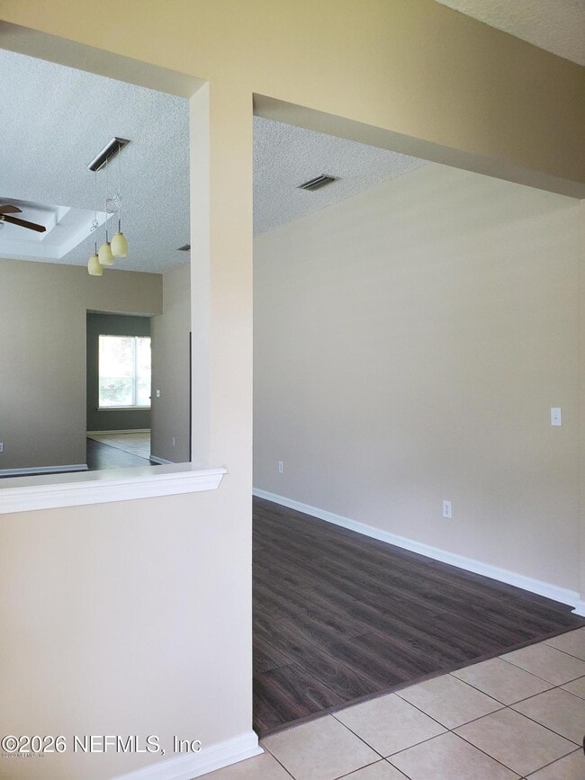 Building Photo - 1042 Briarcreek Rd