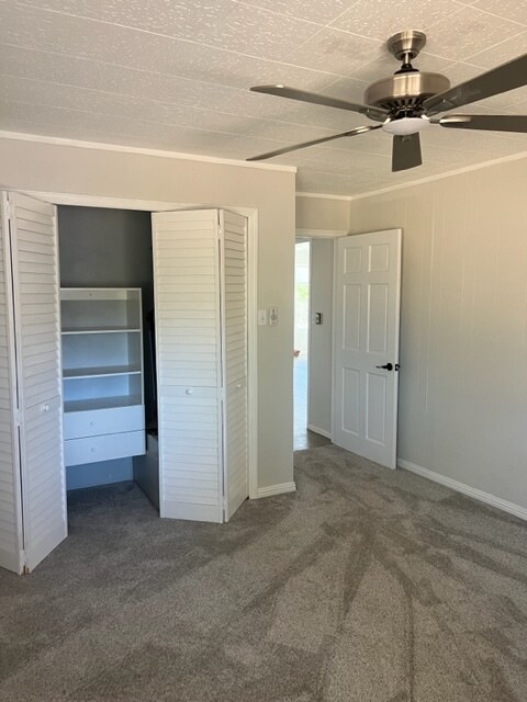 Building Photo - 5979 Meadow Ln